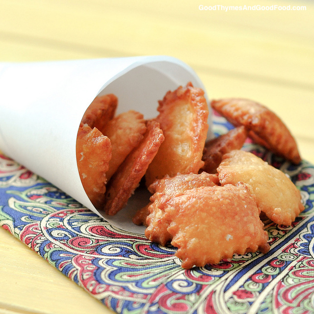 Homemade Cheese Crackers