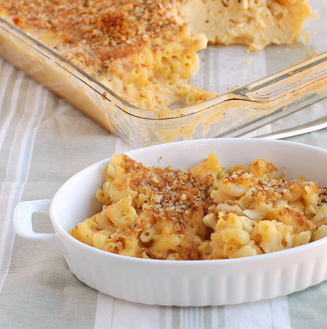 Old fashioned baked macaroni and cheese
