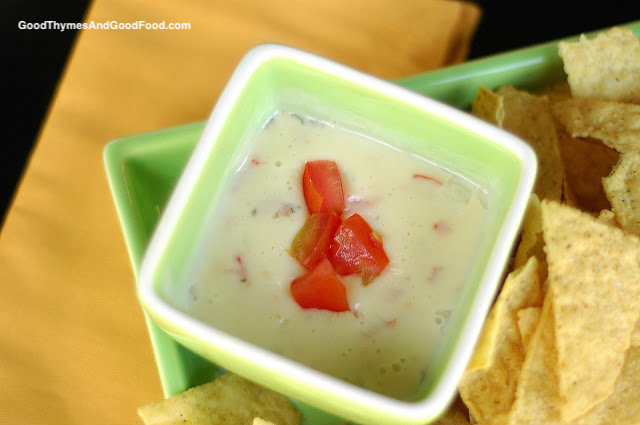 Restaurant Style Queso Dip