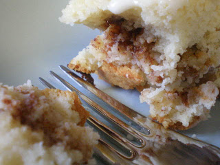 trisha yearwood sour cream coffee cake