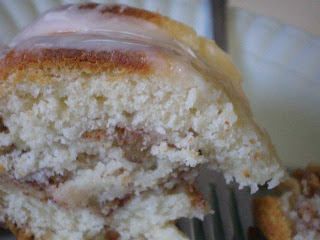 trisha yearwood sour cream coffee cake