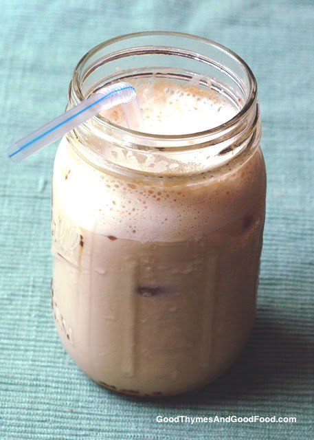 How to Make Iced Coffee with Instant Coffee